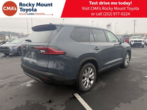 New 2026 Toyota Grand Highlander Limited image 7