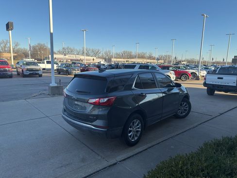 Used 2021 Chevrolet Equinox LT image 5