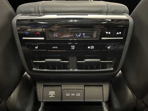 New 2026 Acura MDX w/ Advance Package image 15