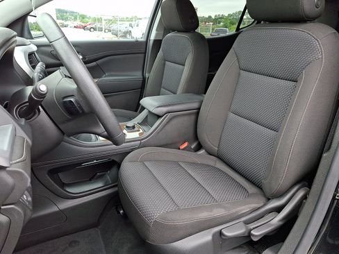 Certified 2023 GMC Acadia SLE FWD image 15