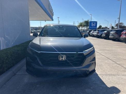 Used 2025 Honda CR-V EX image 2