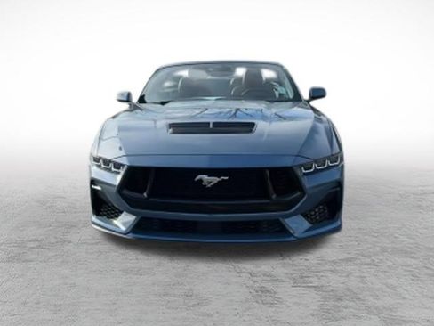 Used 2025 Ford Mustang GT Premium image 3