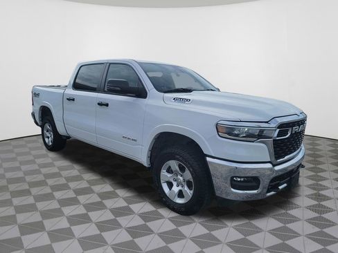 Used 2025 RAM 1500 Big Horn AWD/4WD image 3