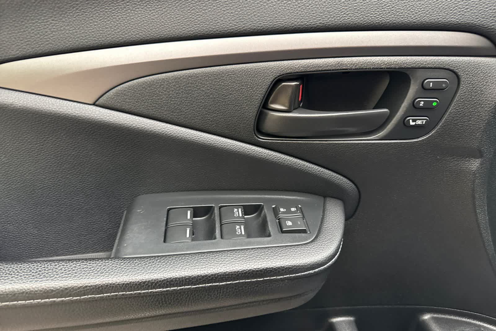 Used 2022 Honda Passport EX-L image 12