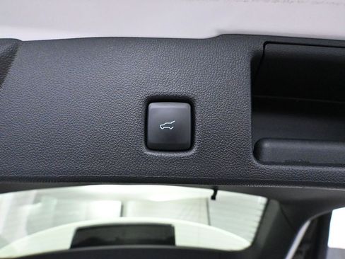 Used 2024 Ford Escape Platinum image 41