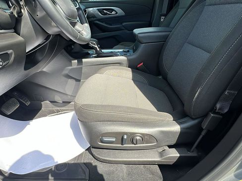 Used 2023 Chevrolet Traverse LT w/ LPO, Floor Liner Package AWD/4WD image 24