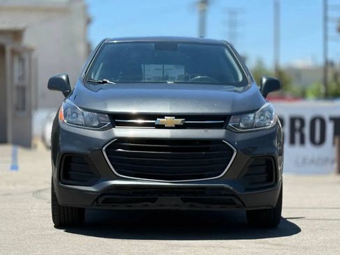 Used 2019 Chevrolet Trax LS w/ Tint and Cruise Package AWD/4WD image 3