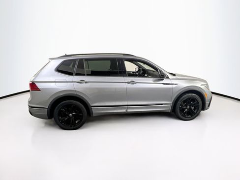 Used 2023 Volkswagen Tiguan SE R-Line image 4