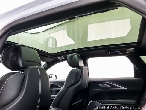 New 2026 Cadillac Lyriq Signature Luxury image 10