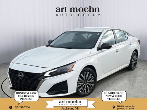 Used 2025 Nissan Altima 2.5 SV FWD image 1