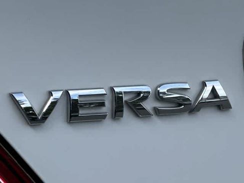 Used 2017 Nissan Versa SV FWD image 22