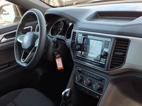 Certified 2021 Volkswagen Atlas Cross Sport S image 12