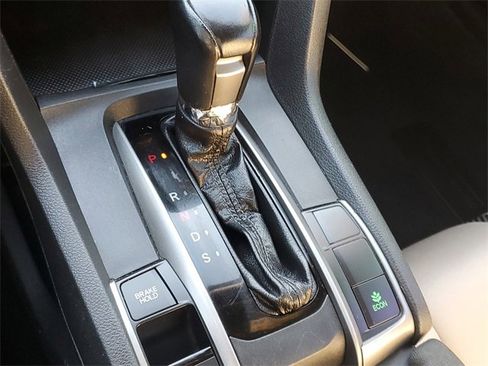 Used 2017 Honda Civic Sport image 24