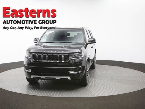 Used 2024 Jeep Wagoneer Series III w/ Premium Group I AWD/4WD image 60