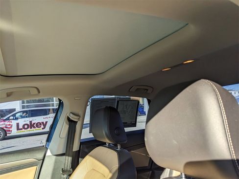 Used 2019 Volkswagen Jetta SEL Premium image 21