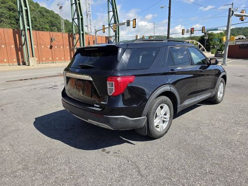 Used 2020 Ford Explorer XLT w/ Equipment Group 202A AWD/4WD image 8