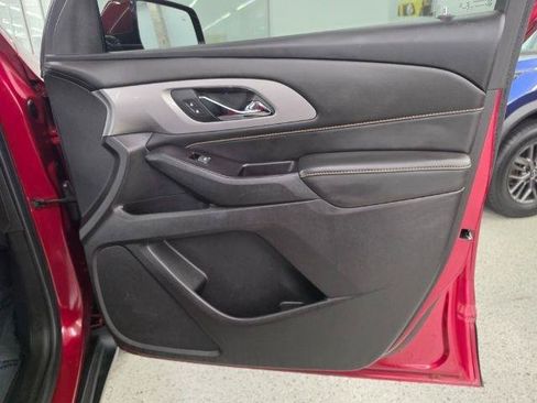 Used 2019 Chevrolet Traverse LT FWD image 35