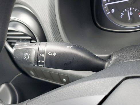 Used 2018 Hyundai Kona SE image 24