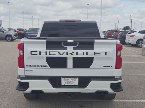 Used 2021 Chevrolet Silverado 1500 RST w/ Rally Edition AWD/4WD image 4