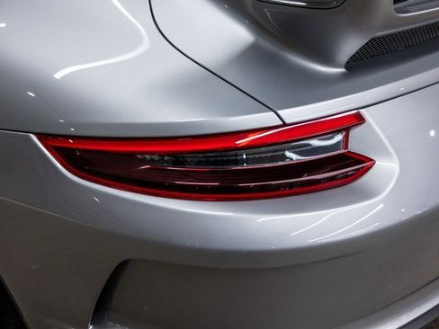 Used 2018 Porsche 911 GT3 image 22