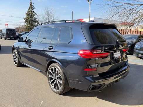 Used 2022 BMW X7 M50i w/ Executive Package image 7
