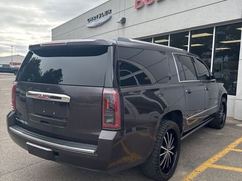 Used 2015 GMC Yukon XL Denali w/ Premium Package image 4
