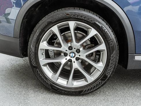 Used 2021 BMW X5 xDrive40i w/ Premium Package AWD/4WD image 34