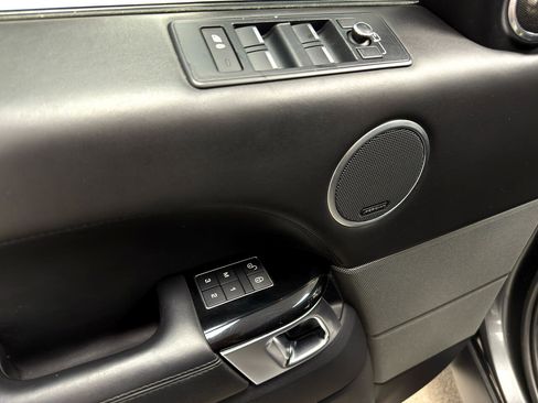 Used 2016 Land Rover Range Rover Sport Autobiography image 15