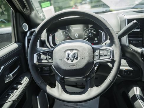 New 2026 RAM 2500 Laramie AWD/4WD image 36
