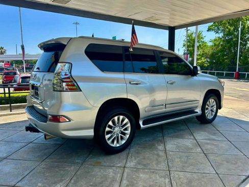 Used 2019 Lexus GX 460 Premium image 3
