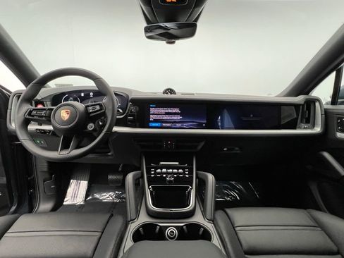 New 2026 Porsche Cayenne E-Hybrid Coupe AWD/4WD image 6