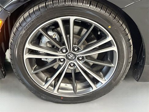 Used 2023 Toyota GR86 Premium w/ ALL Weather Mat Package (TMS) image 29