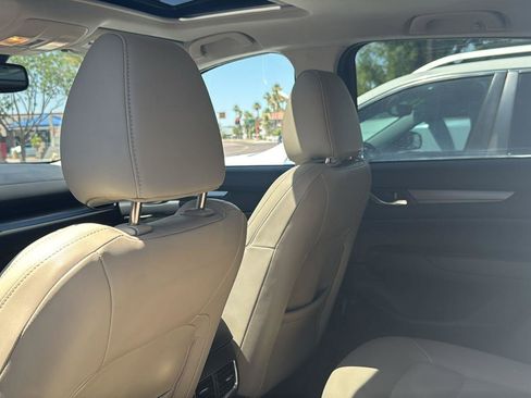 Used 2018 MAZDA CX-5 Touring w/ Preferred Equipment Package FWD image 23