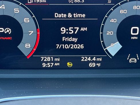 Certified 2024 Audi Q3 2.0T Premium Plus w/ Premium Plus Package AWD/4WD image 26