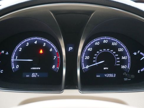 Used 2011 Toyota Avalon Limited FWD image 18