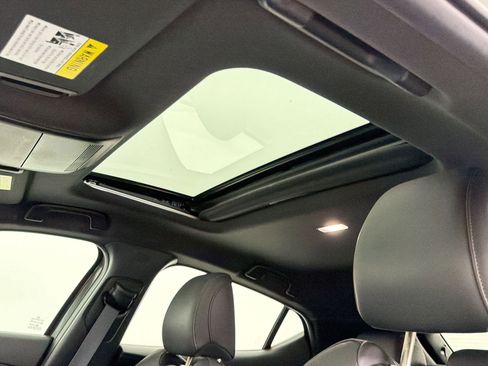 Used 2023 MAZDA MAZDA3 AWD 2.5 Turbo Hatchback image 17