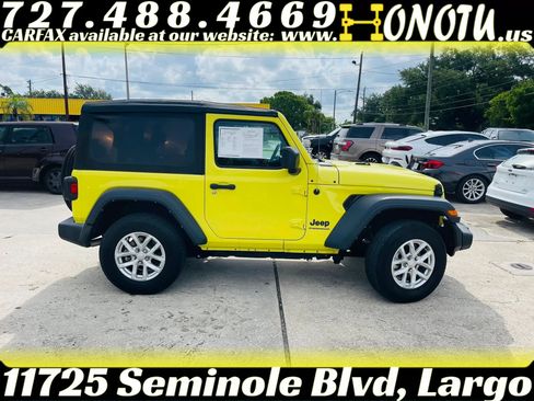 Used 2023 Jeep Wrangler Sport AWD/4WD image 8