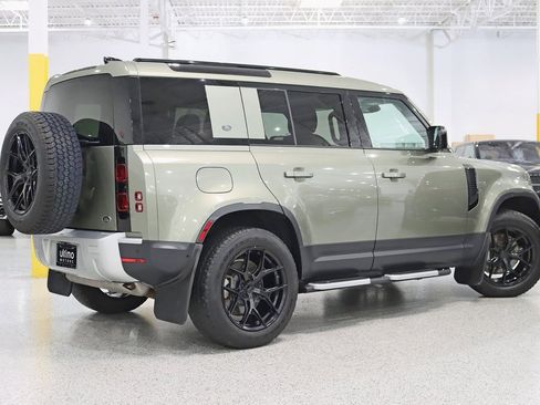 Used 2020 Land Rover Defender 110 SE image 9