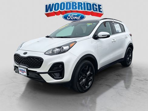 Used 2022 Kia Sportage Nightfall Edition image 2