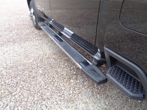 Used 2020 GMC Sierra 3500 Denali w/ Denali Ultimate Package image 29