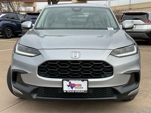 Used 2025 Honda HR-V LX image 3