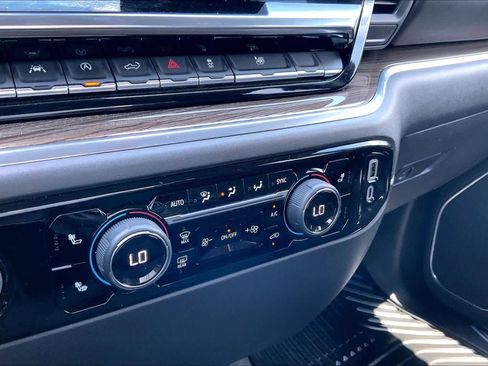 Used 2023 Chevrolet Silverado 1500 LT RWD image 34