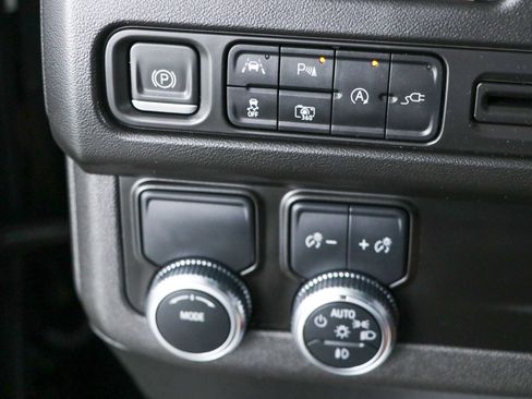 Used 2022 GMC Yukon SLT w/ SLT Premium Package RWD image 23