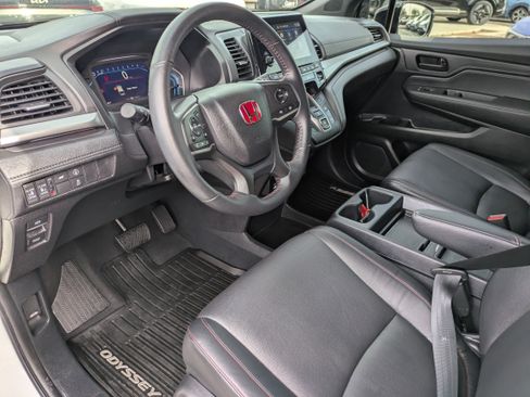 Used 2024 Honda Odyssey Sport image 25