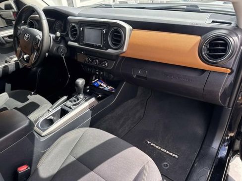 Used 2019 Toyota Tacoma SR5 image 16