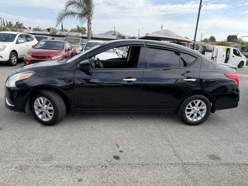 Used 2017 Nissan Versa SV w/ SV Special Edition Package FWD image 2