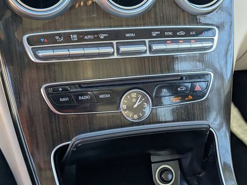 Used 2018 Mercedes-Benz C 300 Sedan w/ Premium Package image 29