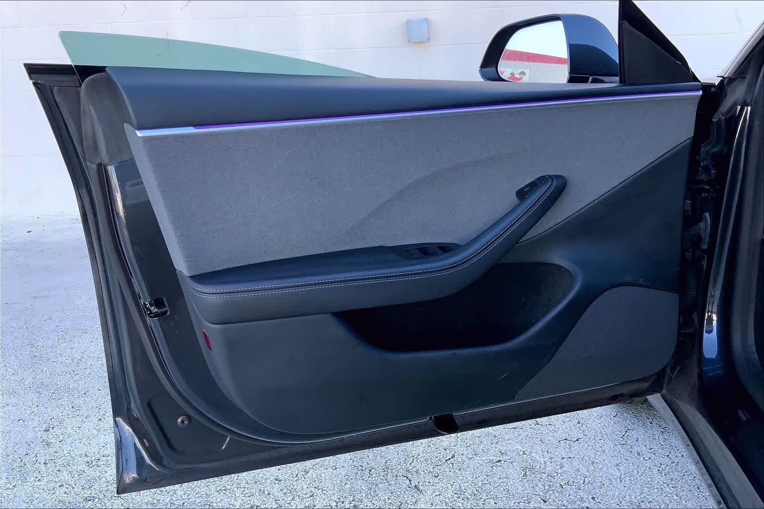 Used 2024 Tesla Model 3 Standard Range RWD image 27