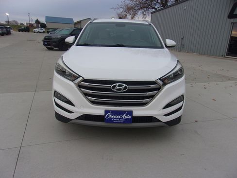 Used 2017 Hyundai Tucson Limited w/ Cargo Package image 5