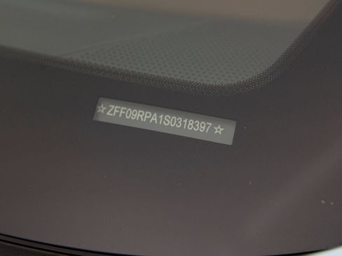 Certified 2025 Ferrari Roma Spider RWD image 36